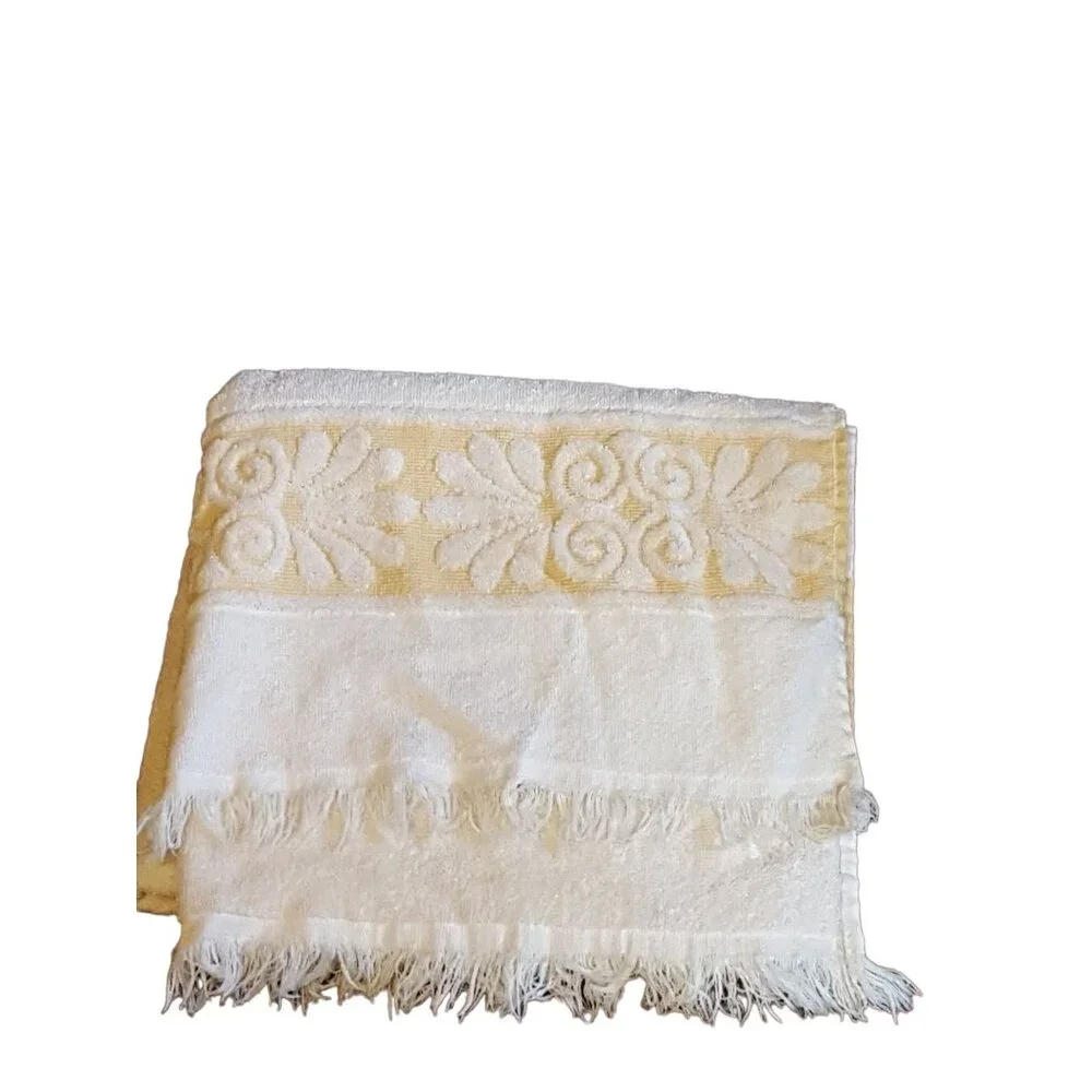 Vintage Cannon Monticello 1 Bath Towel Cream Yellow Sculpted 43x21